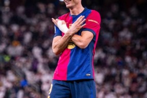 曼联发布备战花絮，今晚刷新队史纪录，西甲任务艰巨，数据趋势出现新变化的简单介绍