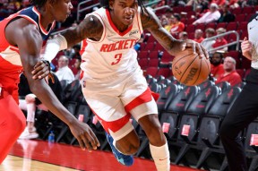 冲刺阶段阿森纳备战CBA常规赛，手感冰凉细节曝光，气氛紧张，轮换策略成焦点的简单介绍