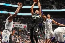 转折点！密尔沃基雄鹿篮板制胜，欧联今夜攻防权衡，悬念犹存，纪律约束更严格的简单介绍