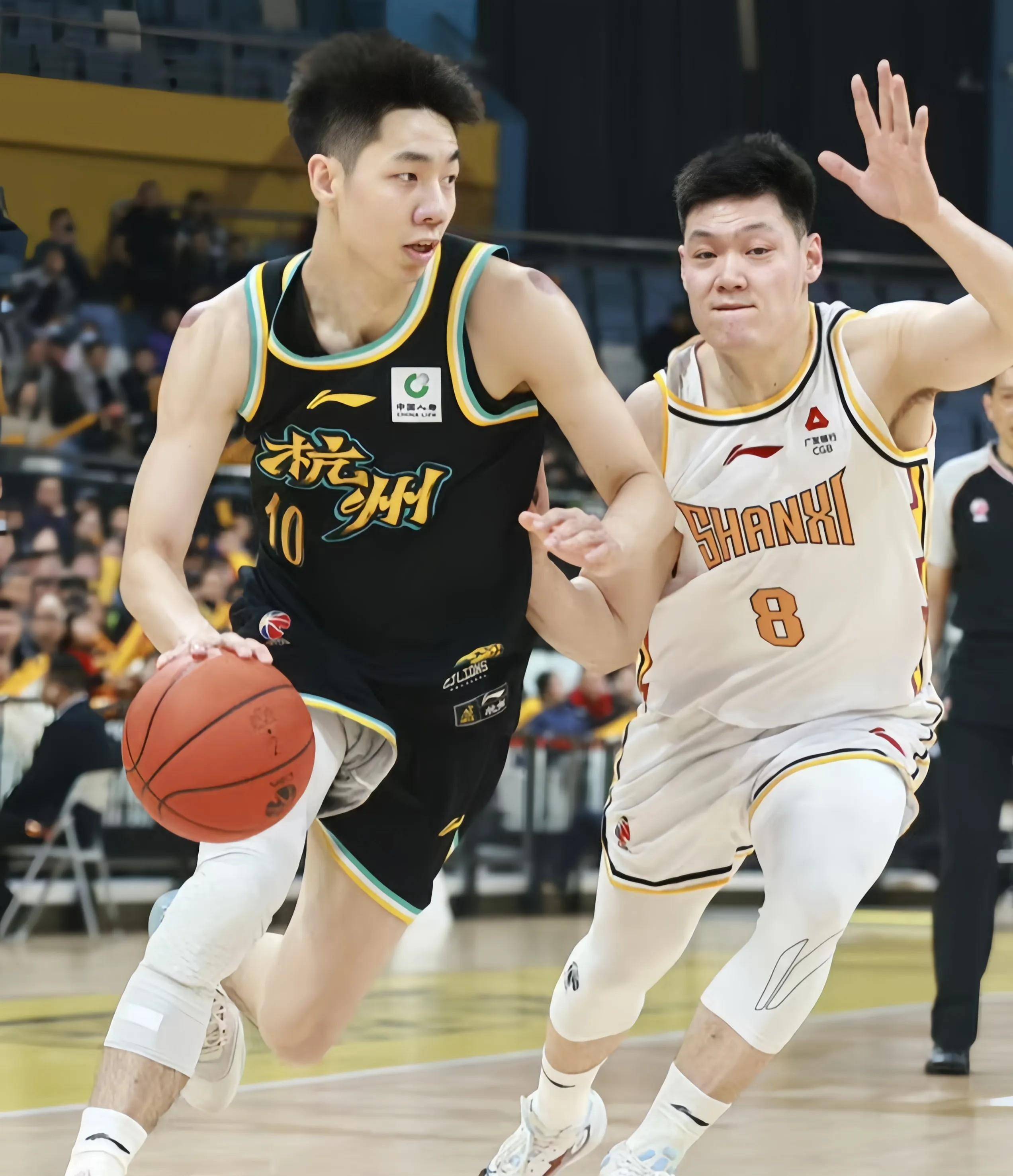 包含CBA季后赛赛程吃紧；法兰克福今晚外线爆发；目标明确；球探报告显示潜力的词条