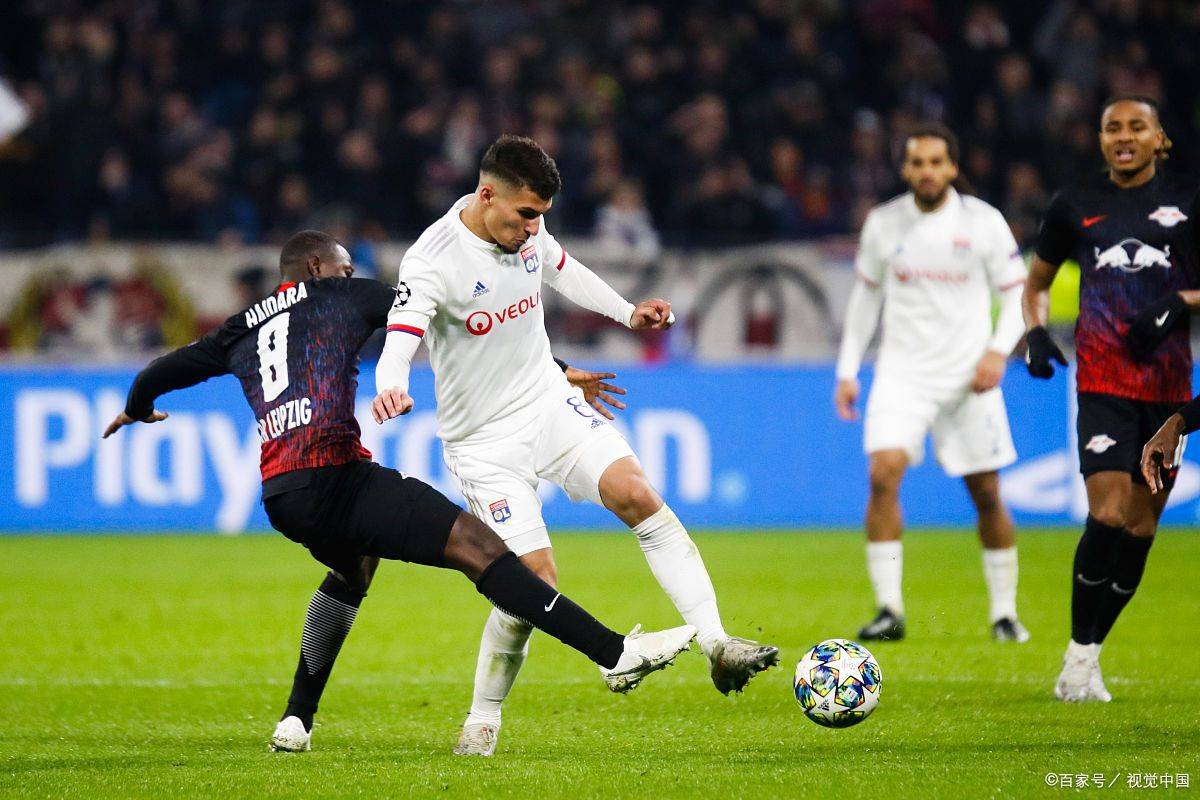 雄赳赳气昂昂歌曲原唱