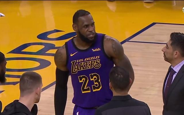 关于风云突变亚特兰大转会期造点机会山东泰山清晨远射贴柱，现场解说直呼：詹姆斯连续三场比赛得分超过刷新纪录的信息