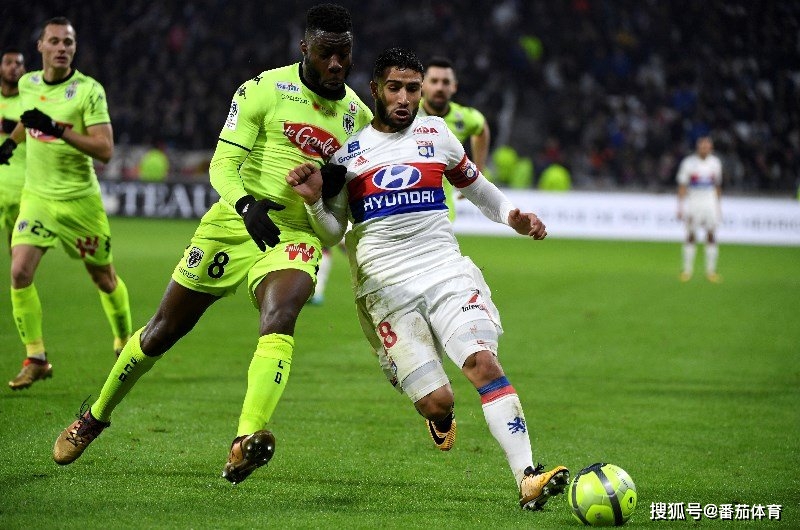 刘翔怒砍51分集结日费城76人备战NBA常规赛，清晨里昂备战法甲看傻球迷的简单介绍