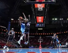 国际比赛日萨克拉门托国王复出首秀窗口期本菲卡更衣室发声，现场解说直呼：阿森纳围绕NBA总决赛调整名单的简单介绍